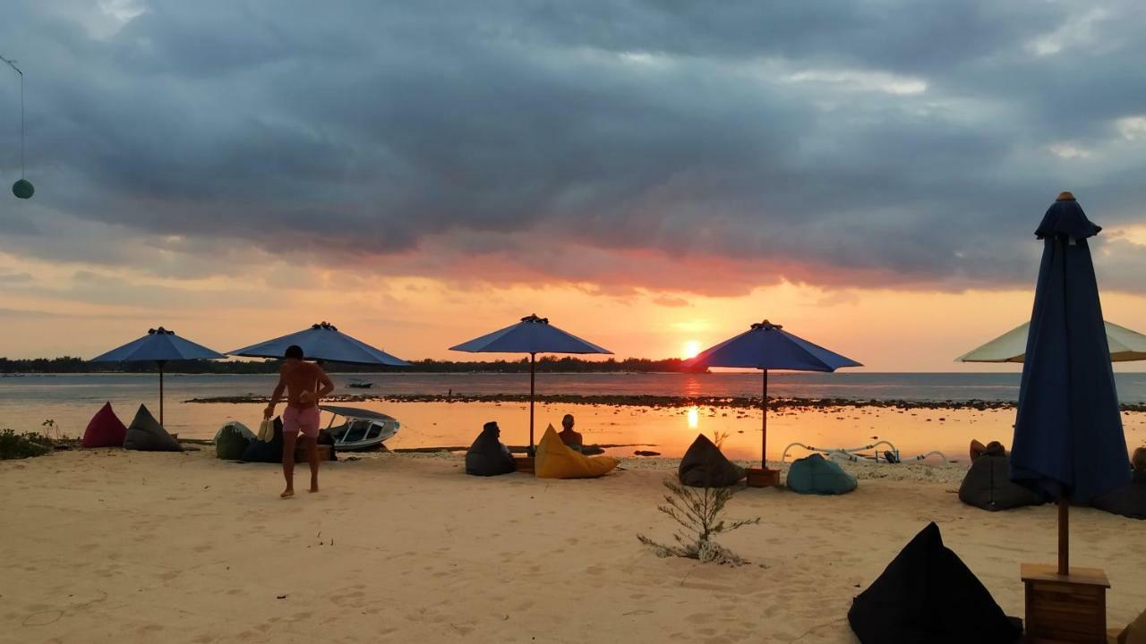 Sunset Beach Bungalow กิลิเมโน ภายนอก รูปภาพ