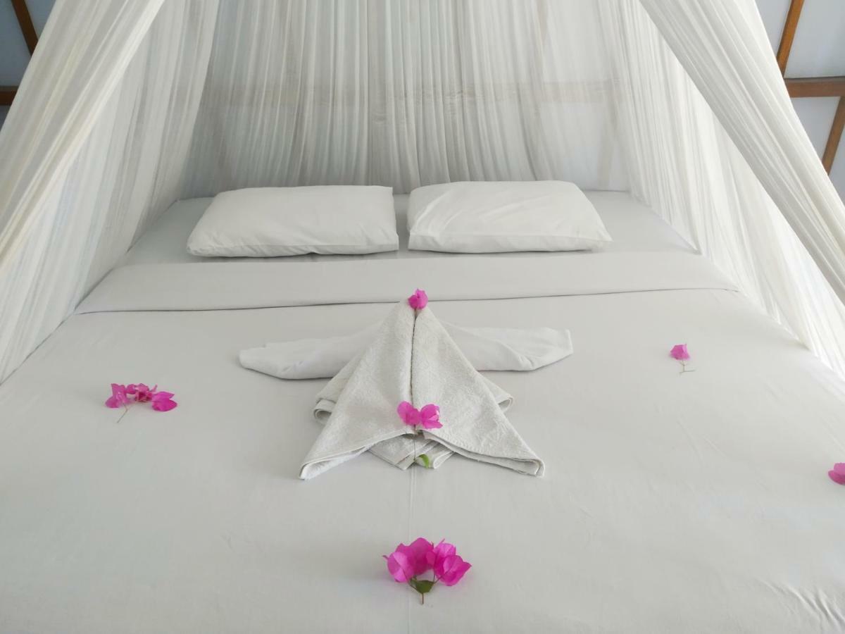 Sunset Beach Bungalow กิลิเมโน ภายนอก รูปภาพ
